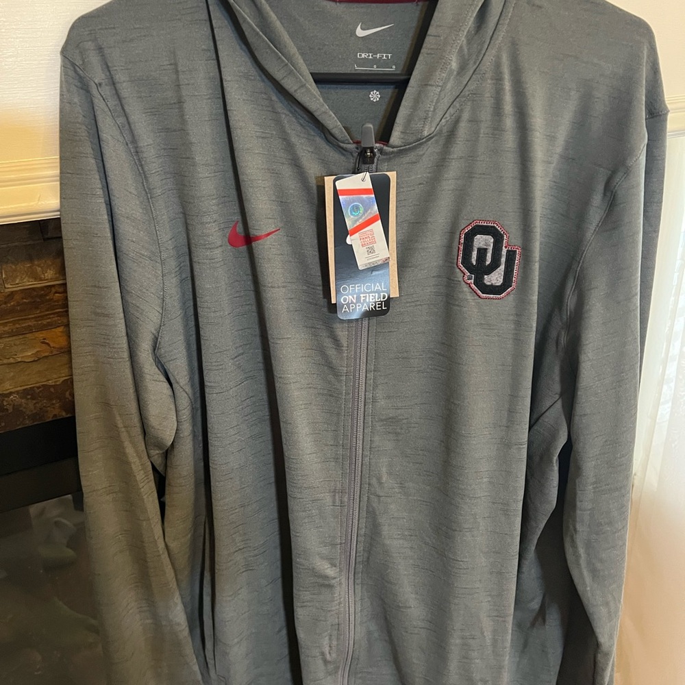 Men’s University of Oklahoma Zip up Athletic jacket with OU logo